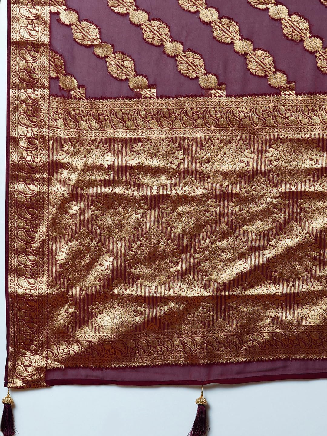 AKHILAM Women's Burgundy Georgette Zari Woven Design Saree with Unstitched Blouse Piece (YARYAPRM110_HS)