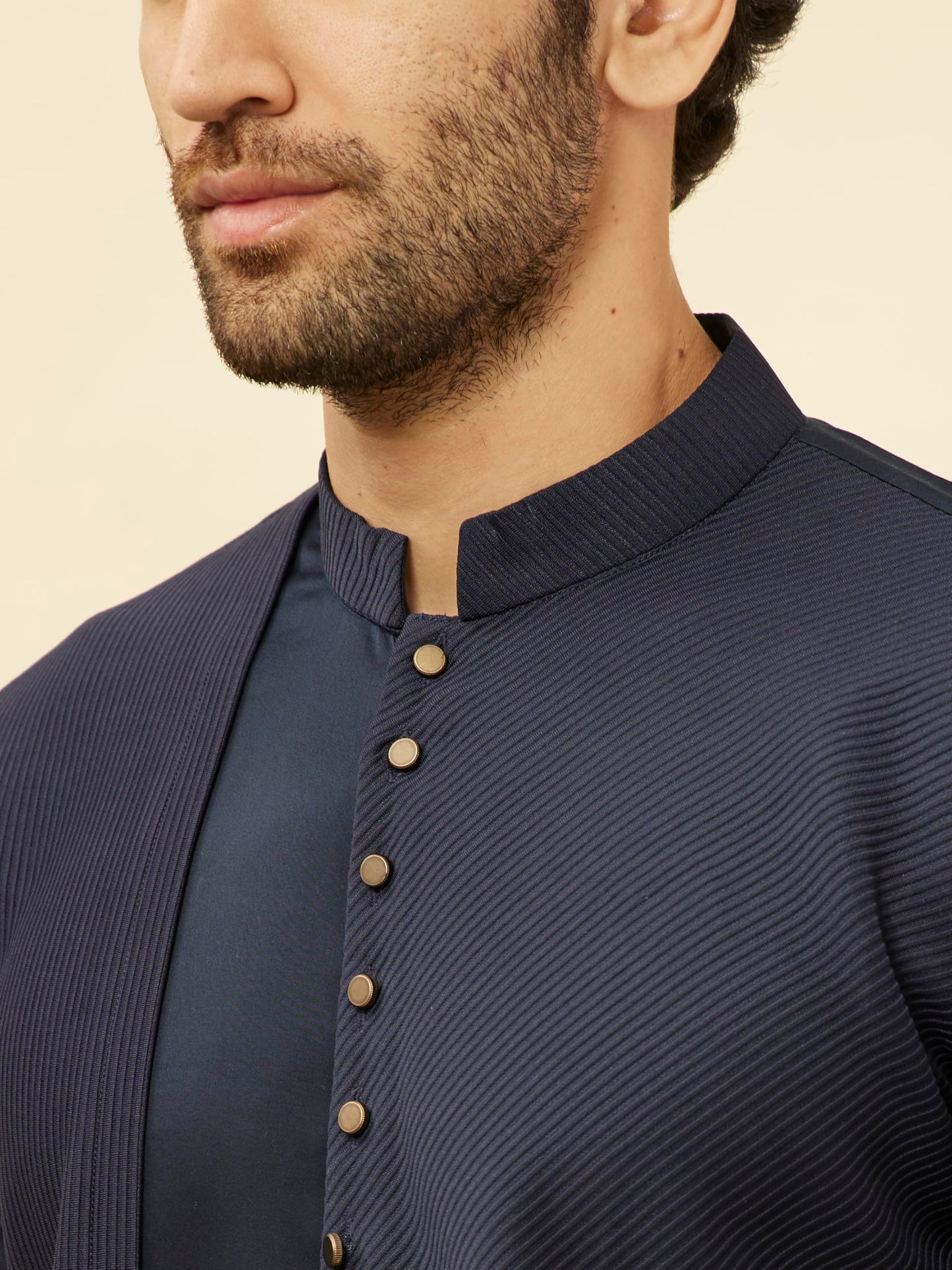 Manyavar Men's Navy Blue Textured Kurta (M)