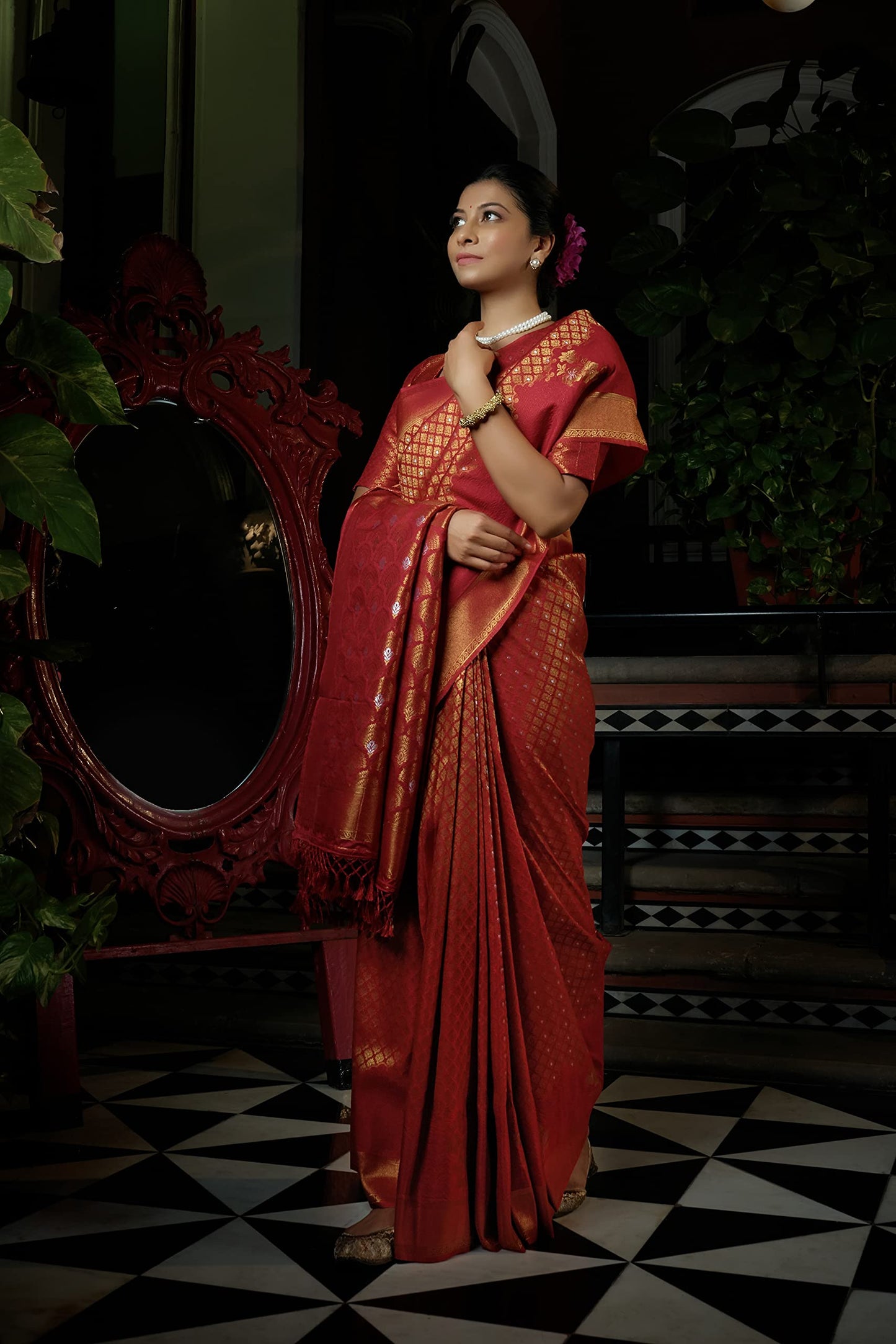 Vardha Women's Kanchipuram Art Silk Saree with Unstitched Blouse Piece - Zari Woven Work Sarees for Wedding (Anamika Silk, 399, Red)