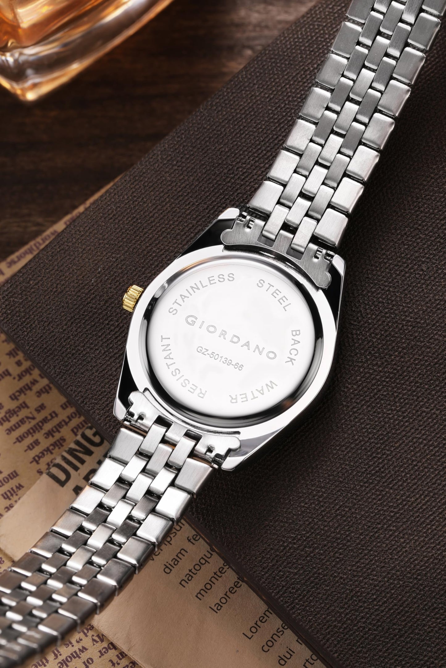 Giordano Analog Watch for Men - Dual-Tone Stainless Steel Strap, Crystal Indices and Fluted Bezel