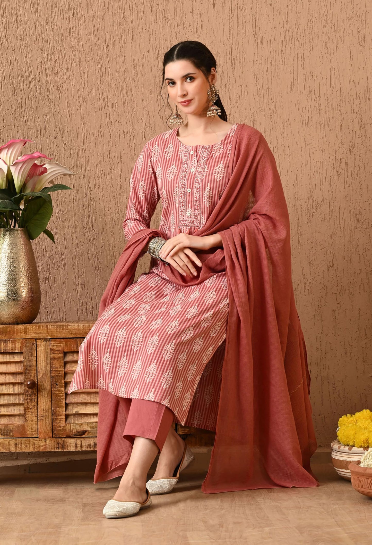 KEOSA Women Floral Printed Regular Pure Cotton Kurta with Trousers & with Dupatta Pink