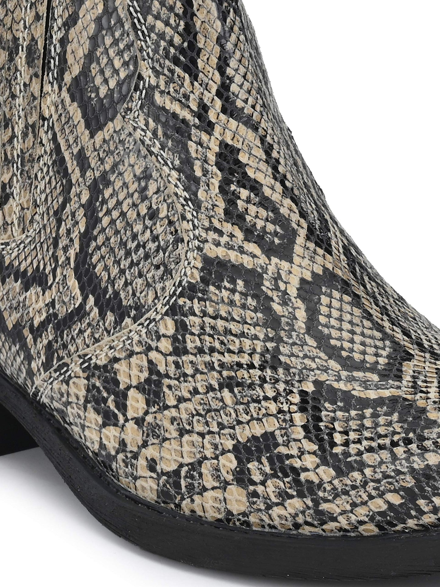 Delize Men's Grey Snake Printed Ankle Boots