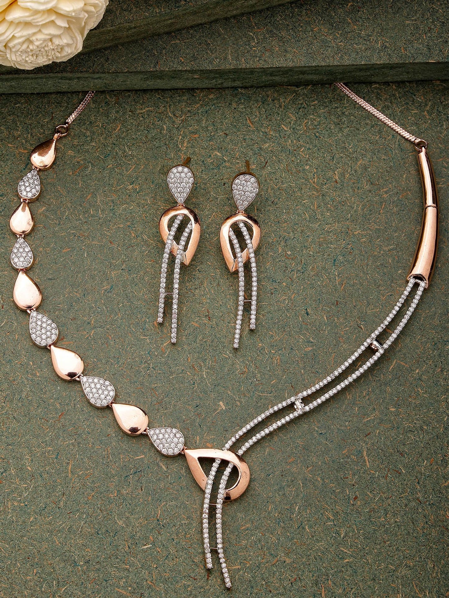 Karatcart Graceful Rose Gold Necklace Set with American Diamond Embellishments and Rhodium Finish