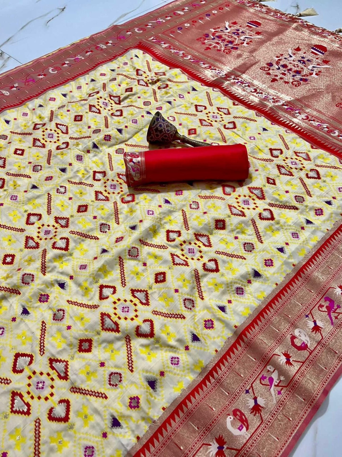 Pandadi Saree Women's Cream Pure Soft Kanchivaram Paithani Silk saree With Unstitched Blouse Piece