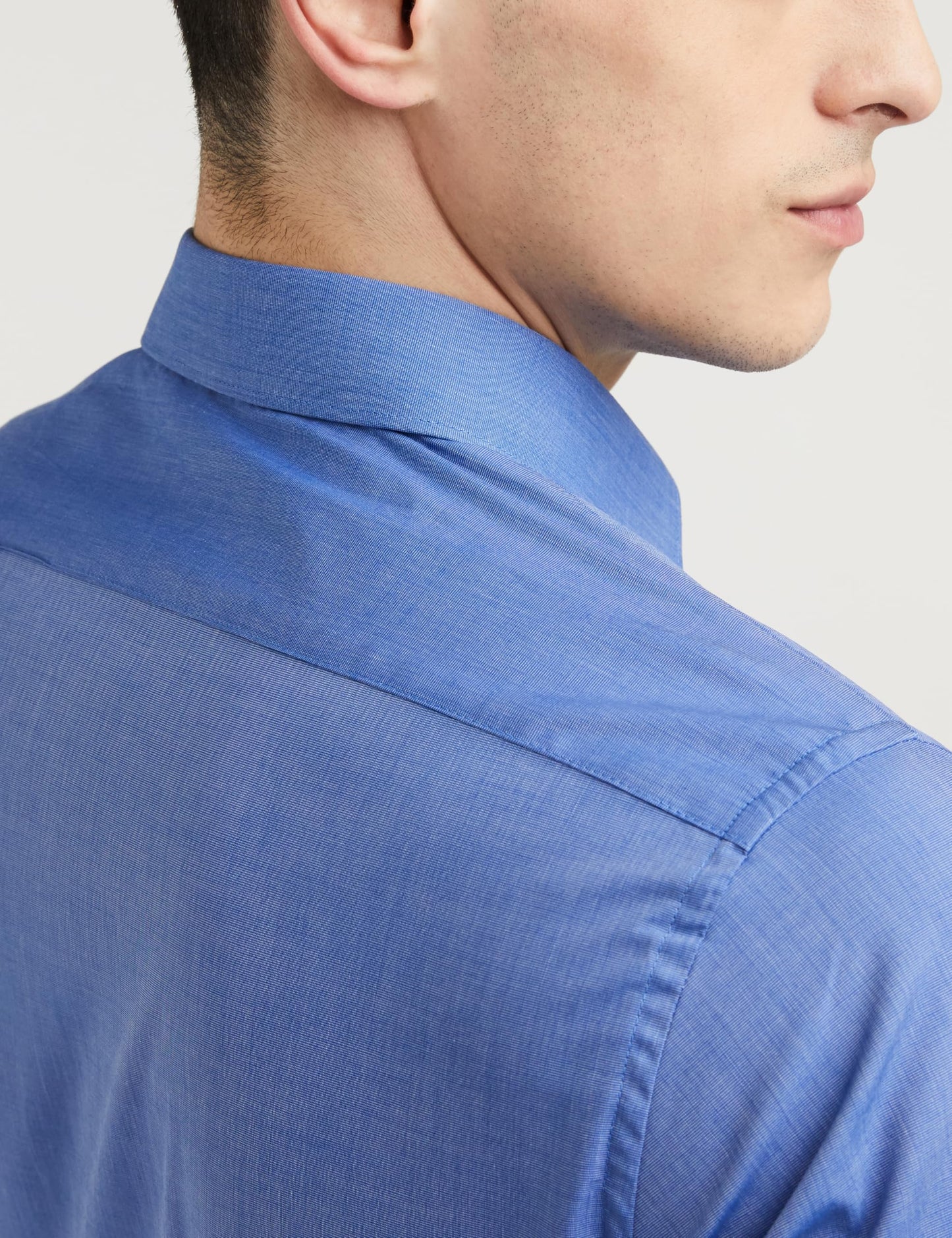 Van Heusen Cotton Men's Solid Slim Fit Formal Shirt (Vhsfrslbn06814_Medium Blue 42)