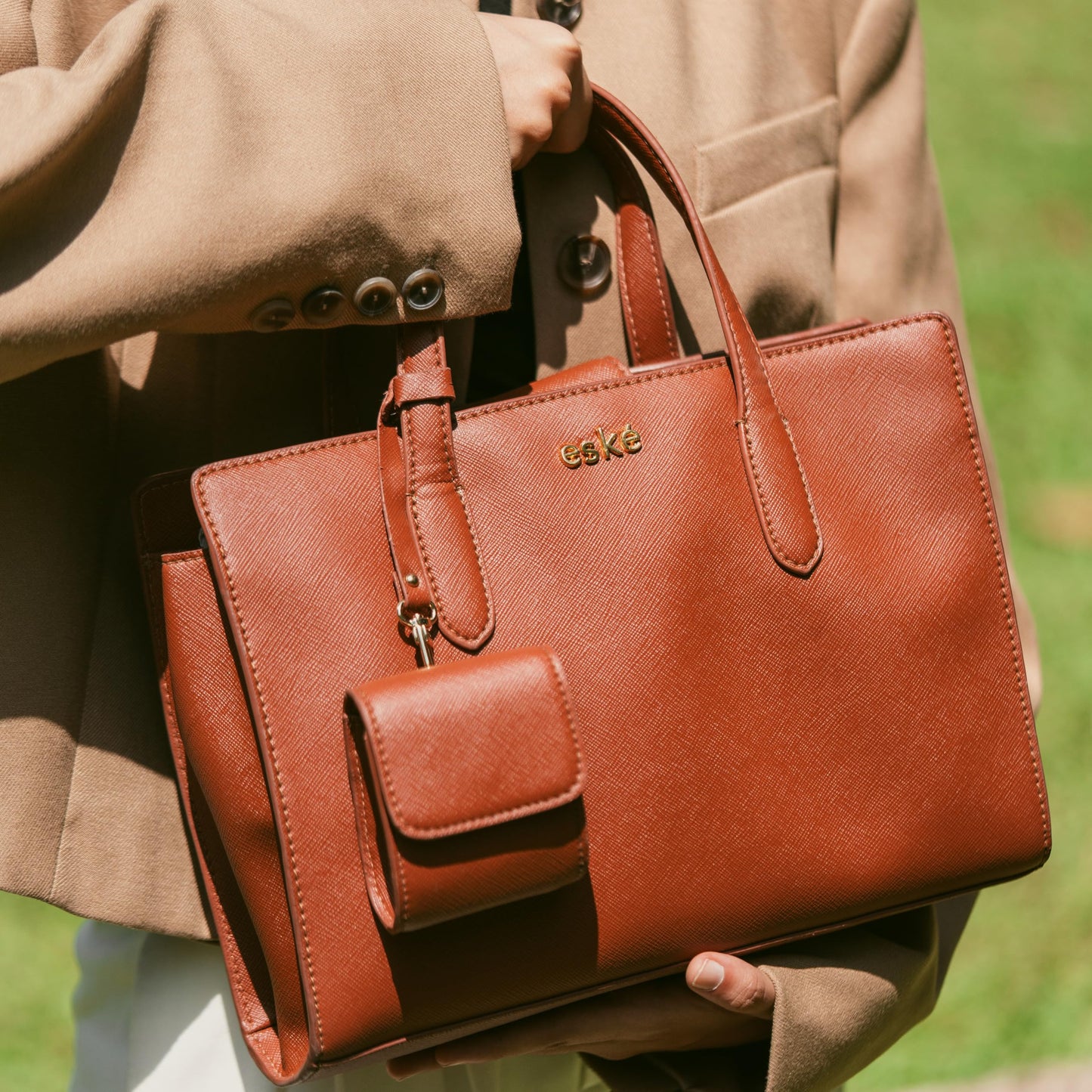 eske Amalia - Vegan Leather Solid Pattern Handbag for Women - Premium Handbags for Ladies