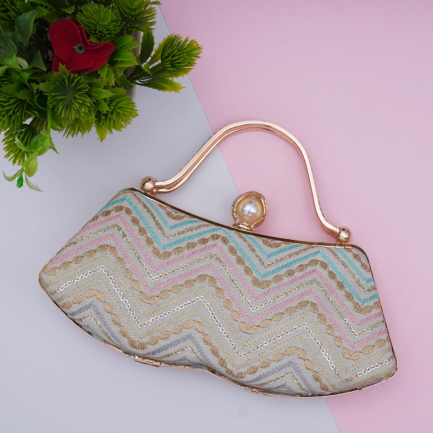 For The Beautiful You Women's Clutch (w-115) (Multi)