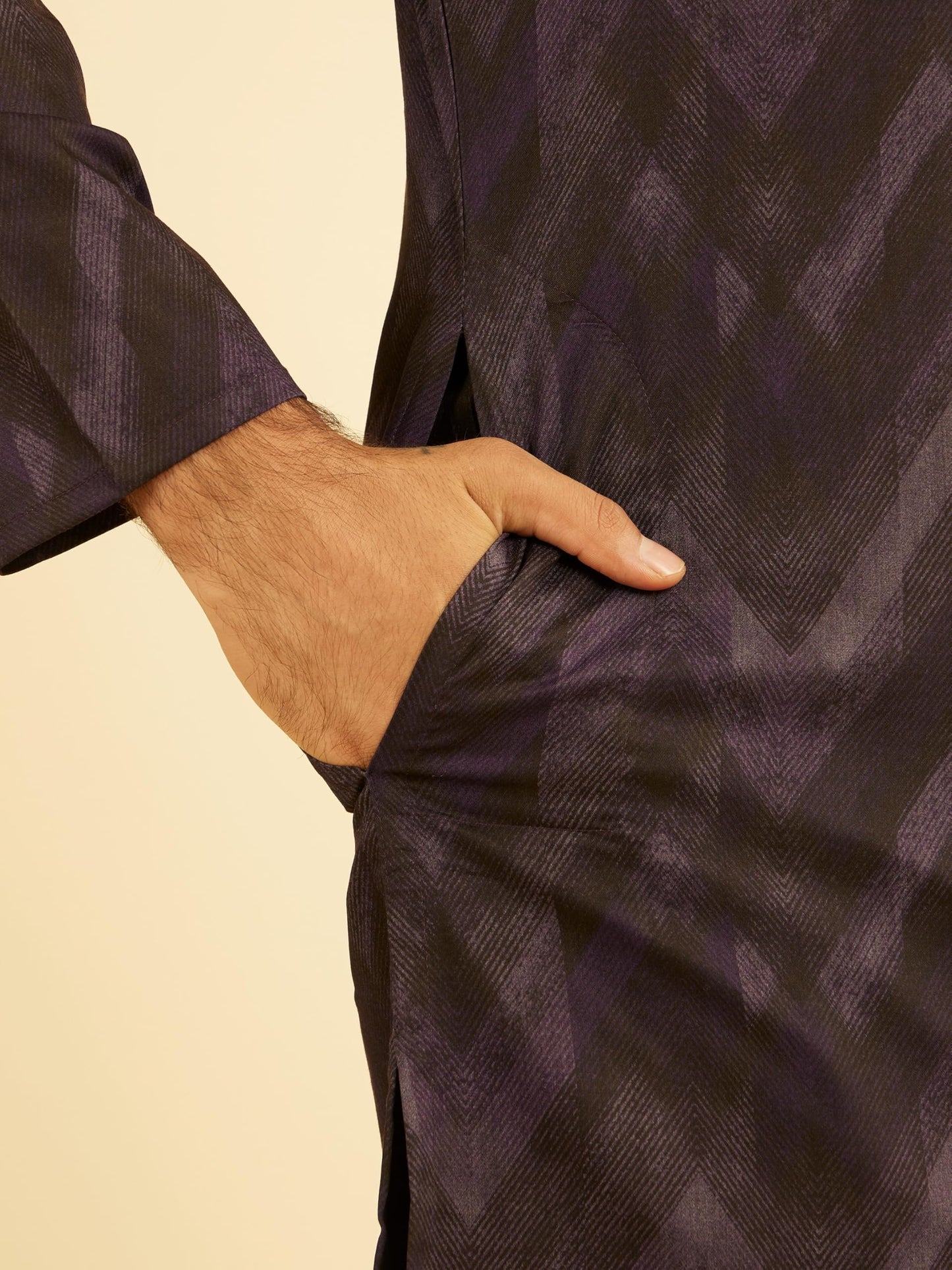 Manyavar Men's Spandex Chevron Patterned Kurta (Purple,XL)