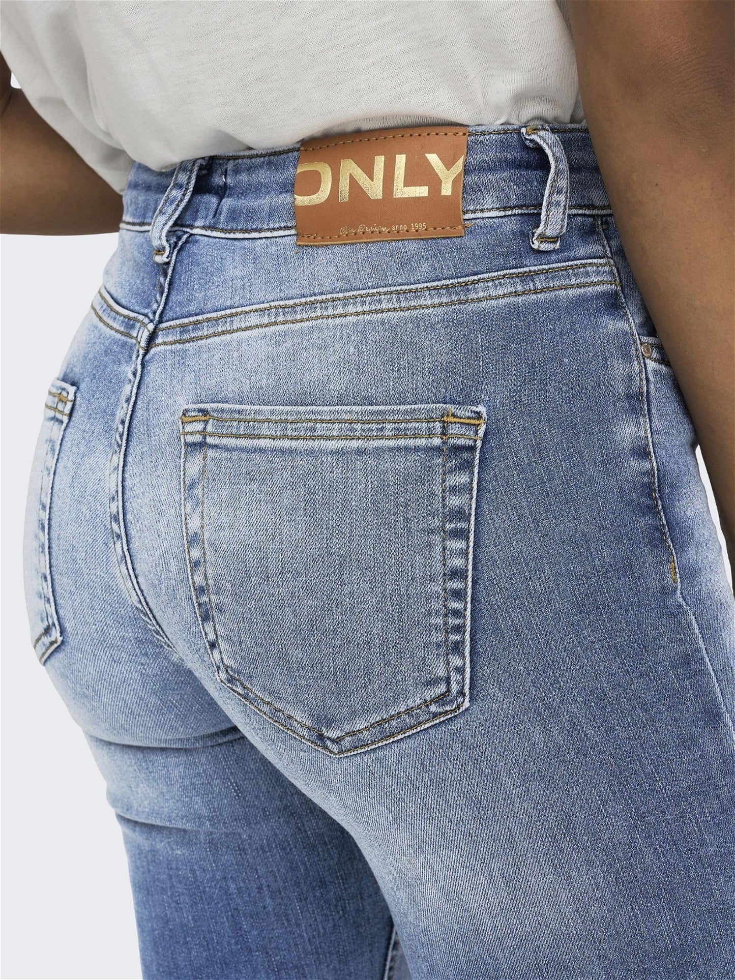 ONLY Women Solid Cotton Flared Fit Mid Rise Blue Jeans