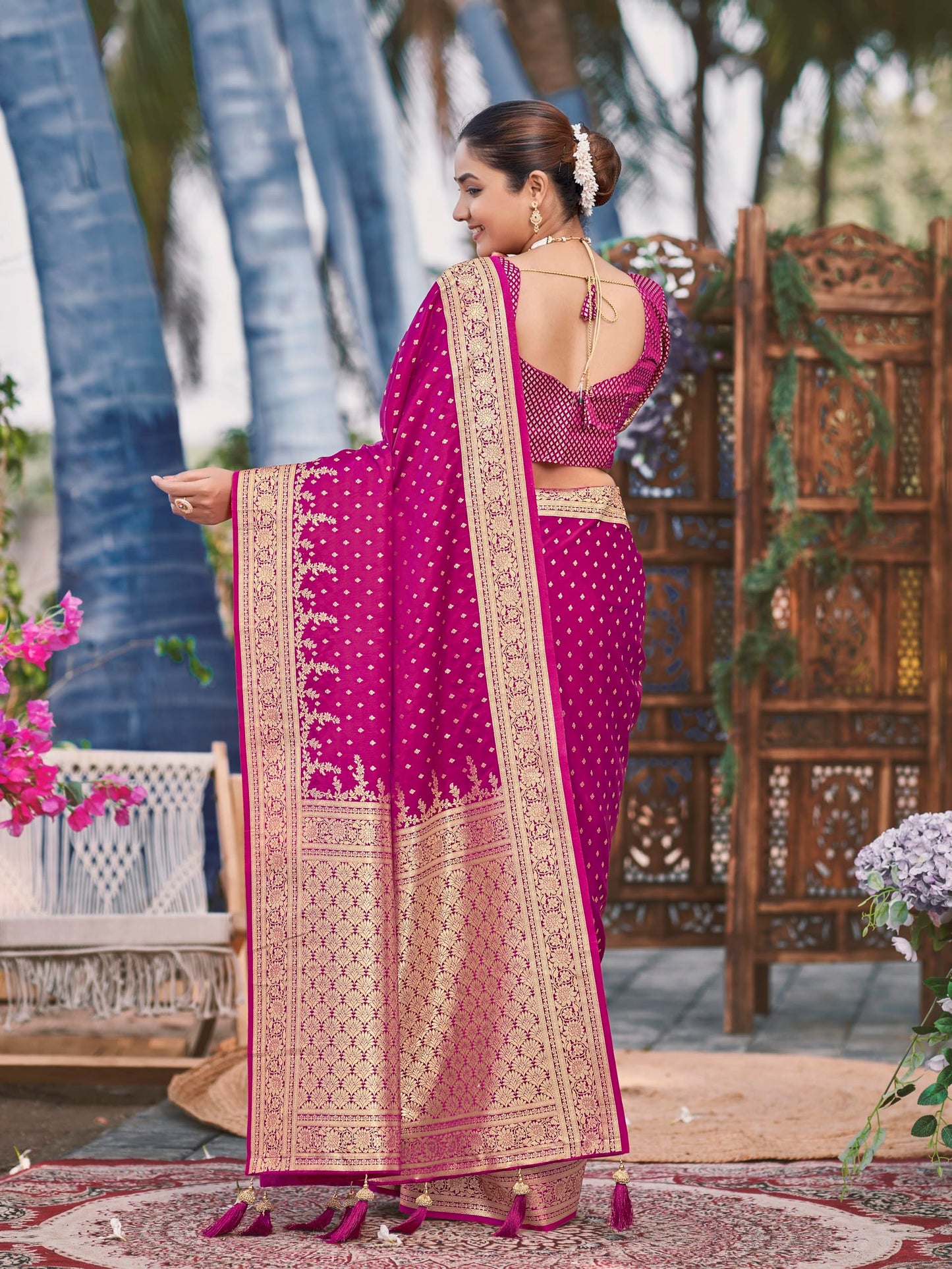 MANOHARI Women's Most Trendy Banarasi Satin Silk Woven Pink Saree With Heavy Jacquard Work Saree With Blouse Piece_MN1994