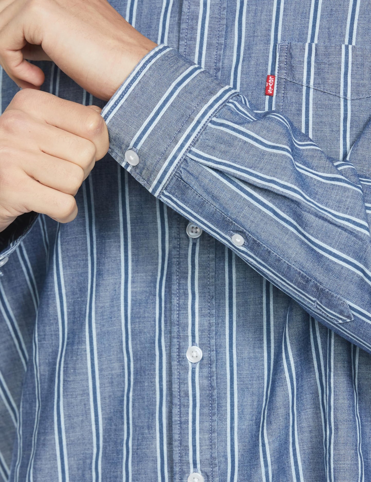 Levi's Men's Striped Slim Fit Shirt, 1062, XS Blue