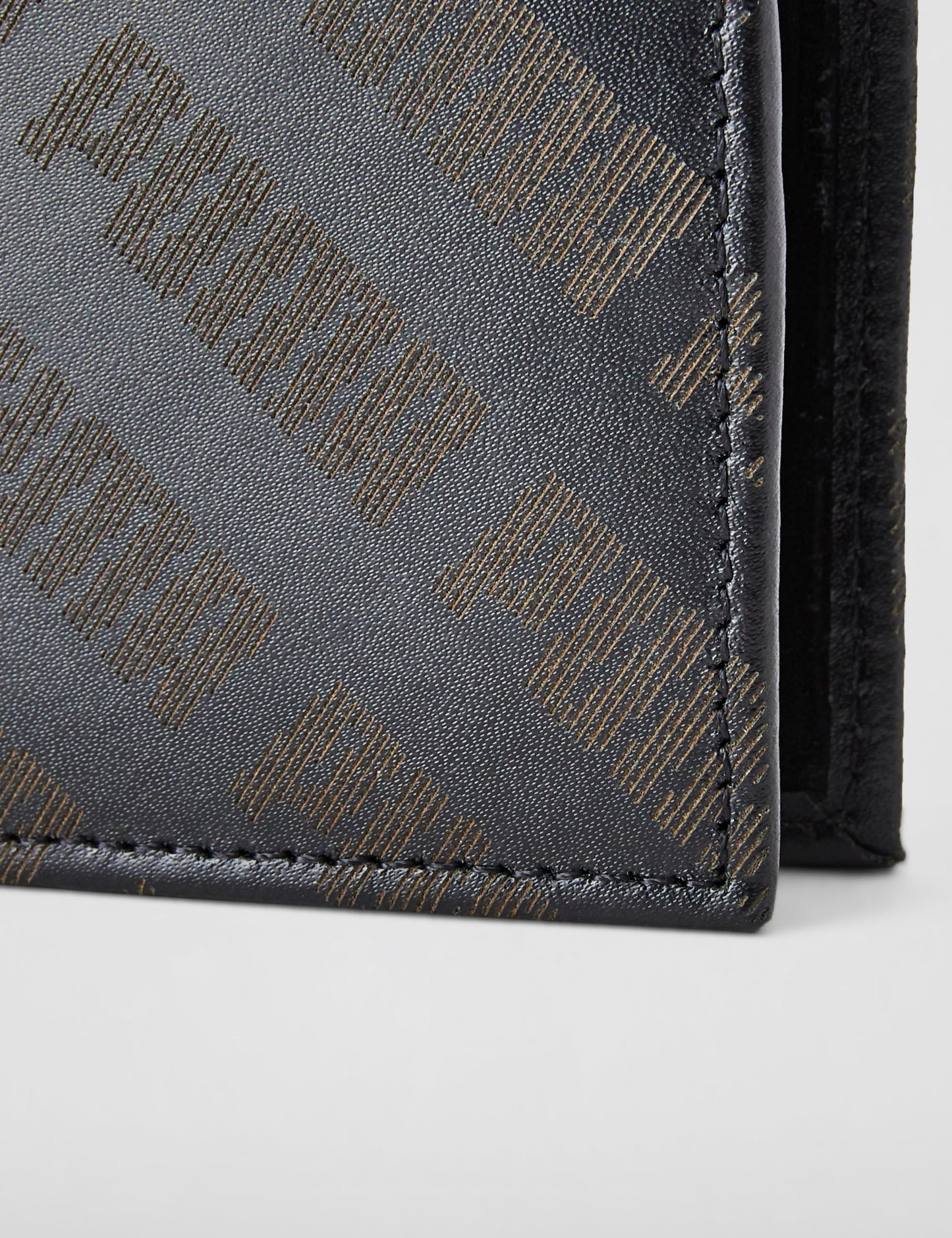 Puma Unisex-Adult Polyester Bi-Fold Wallet V1, Black (5471802)