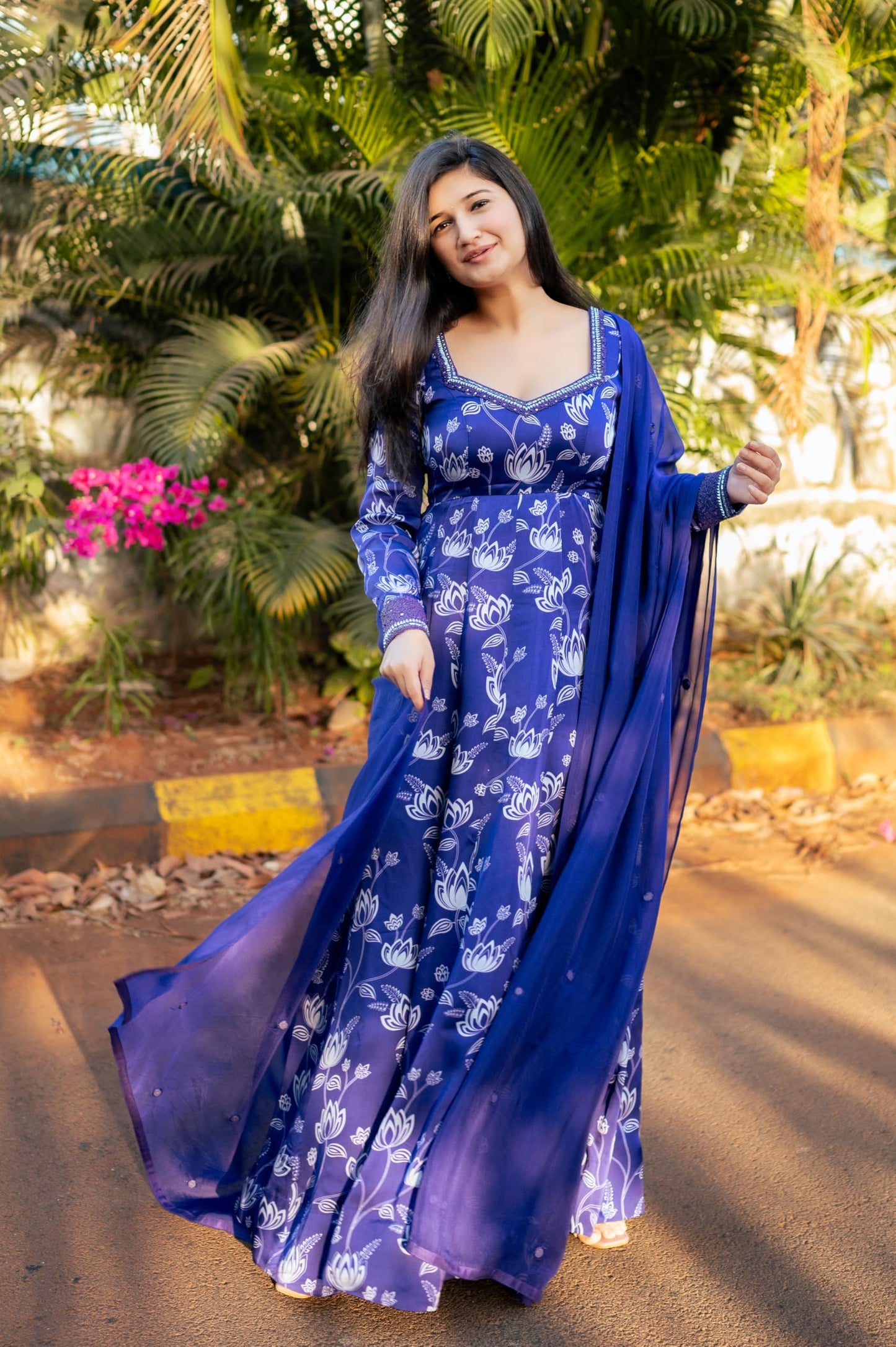 essaySumedha Agrawal Organza Satin Organza Santoon Lotus Print Anarkali for Women (Size: M, Violet)