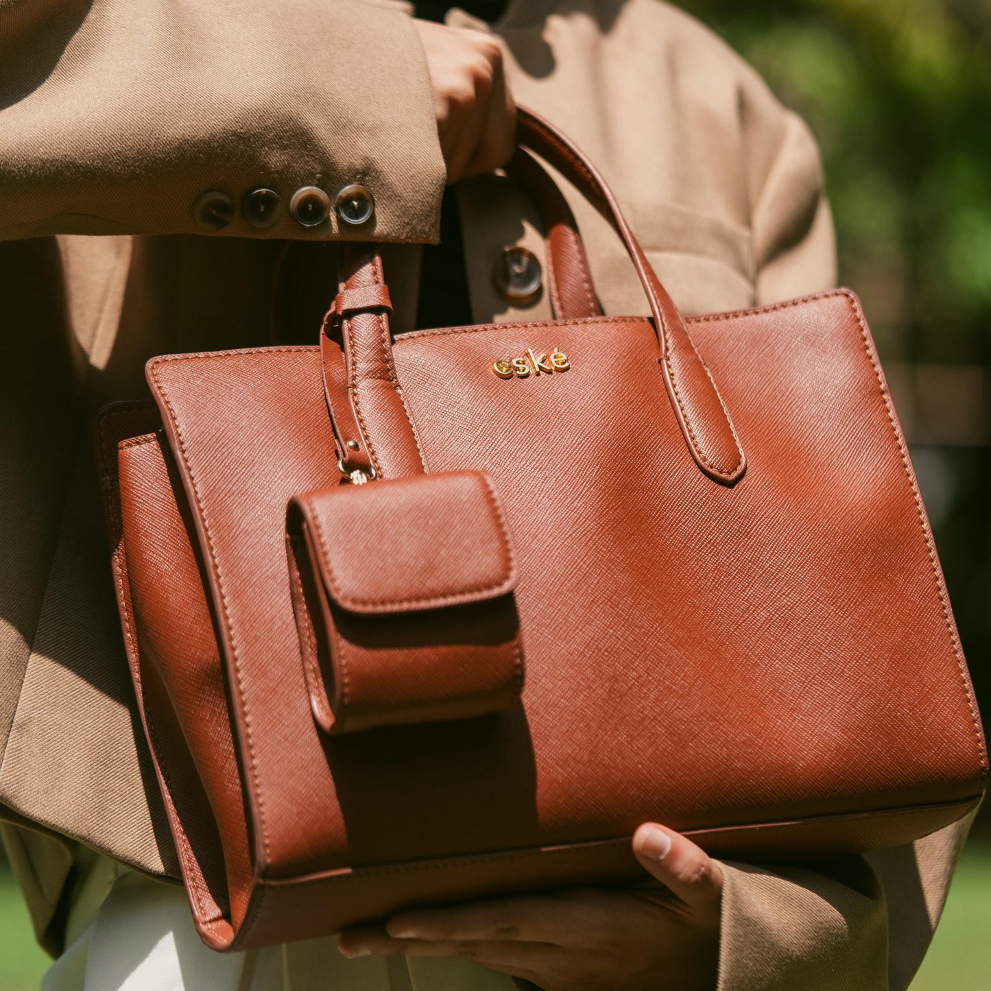 eske Amalia - Vegan Leather Solid Pattern Handbag for Women - Premium Handbags for Ladies