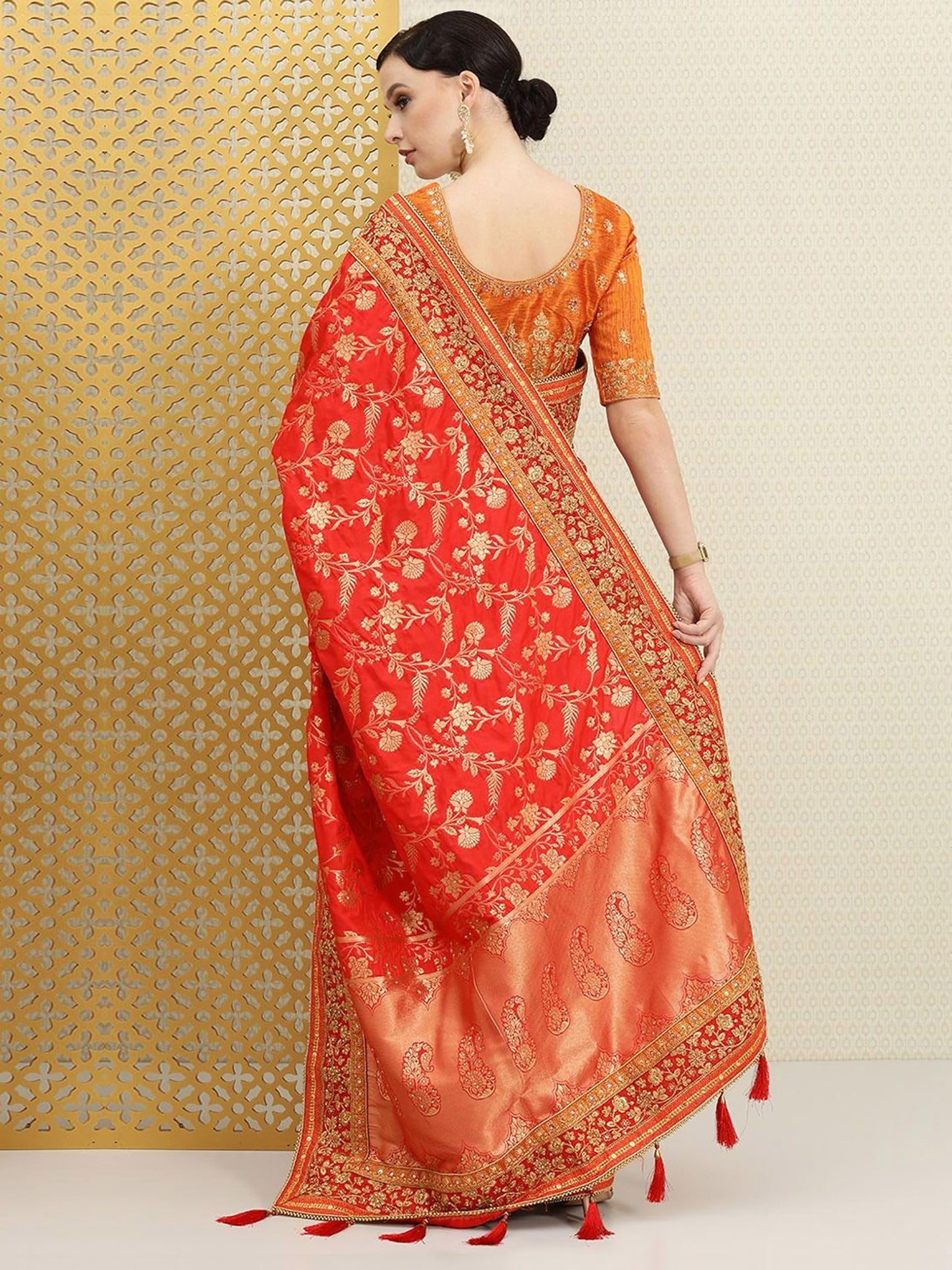 TRENDMALLS Women's Pure Silk Embroidery Work Saree with Unstitch Blouse Piece (K1112-Red)