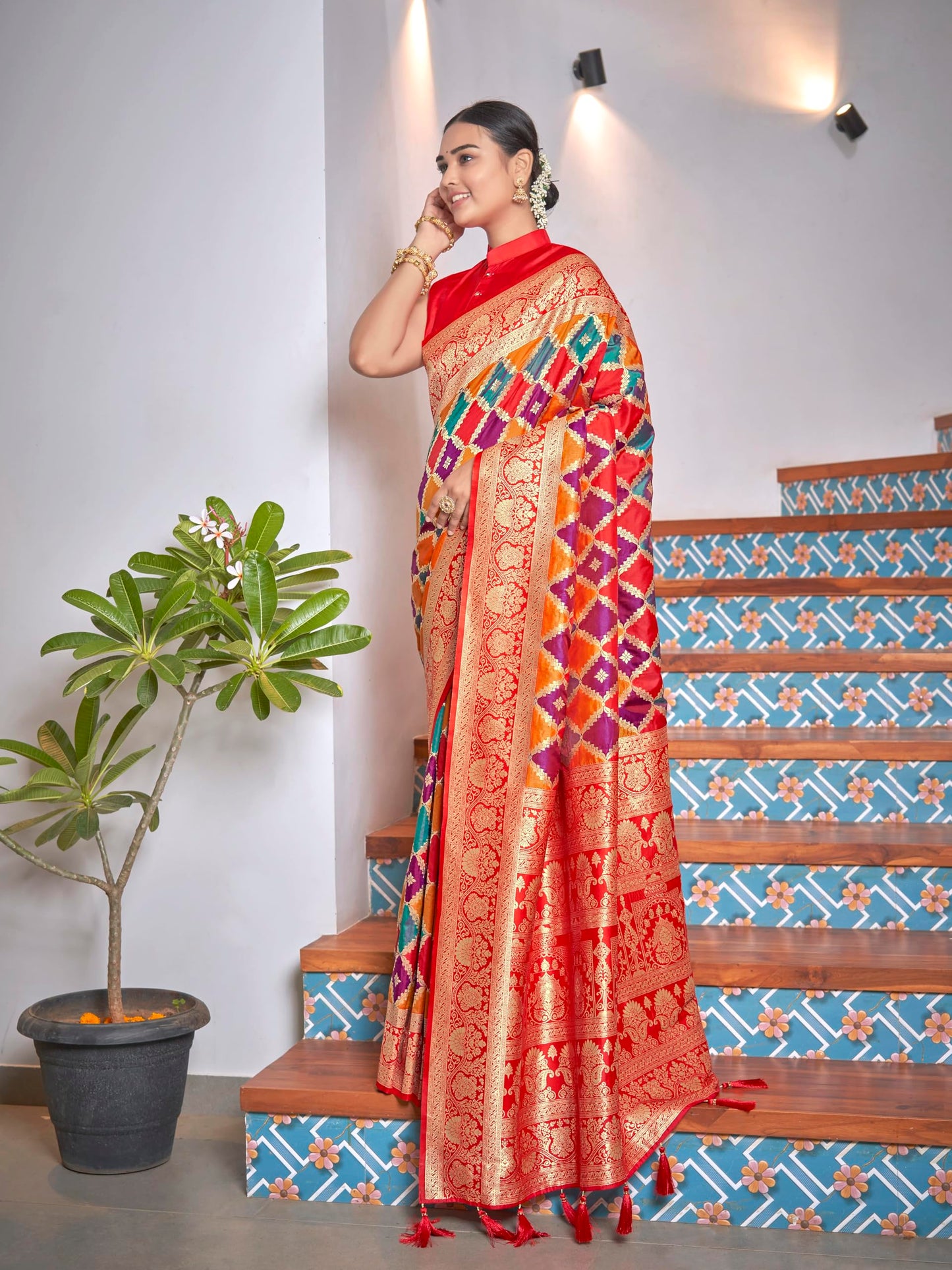 MANOHARI Women's Most Trendy Banarasi Woven Yellow with Multicolor Saree With Heavy Jacquard Work Saree With Blouse Piece