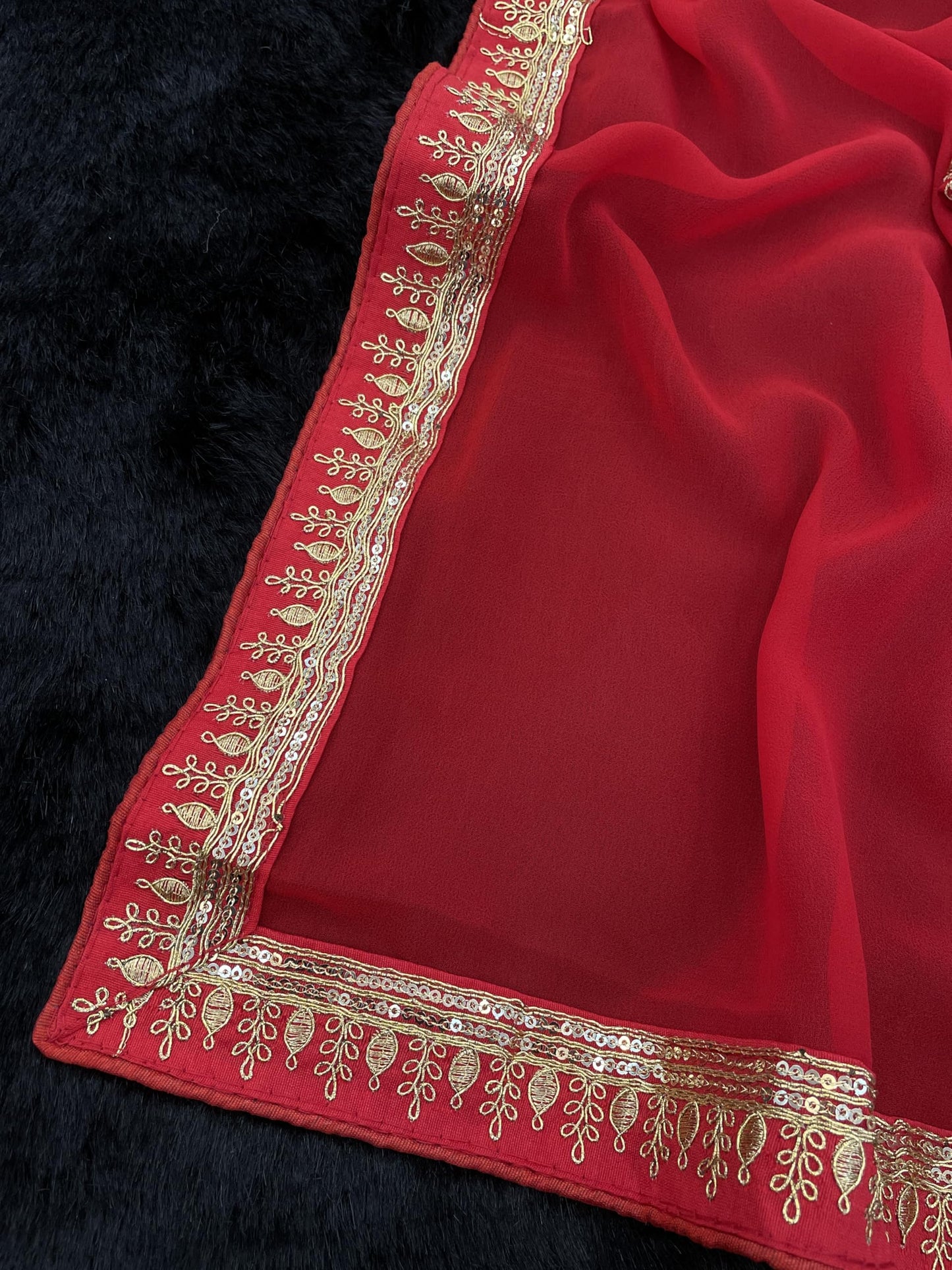 Ekasya Women Red Solid Pattern Embroidery Saree With Unstitched Blouse (E6370)