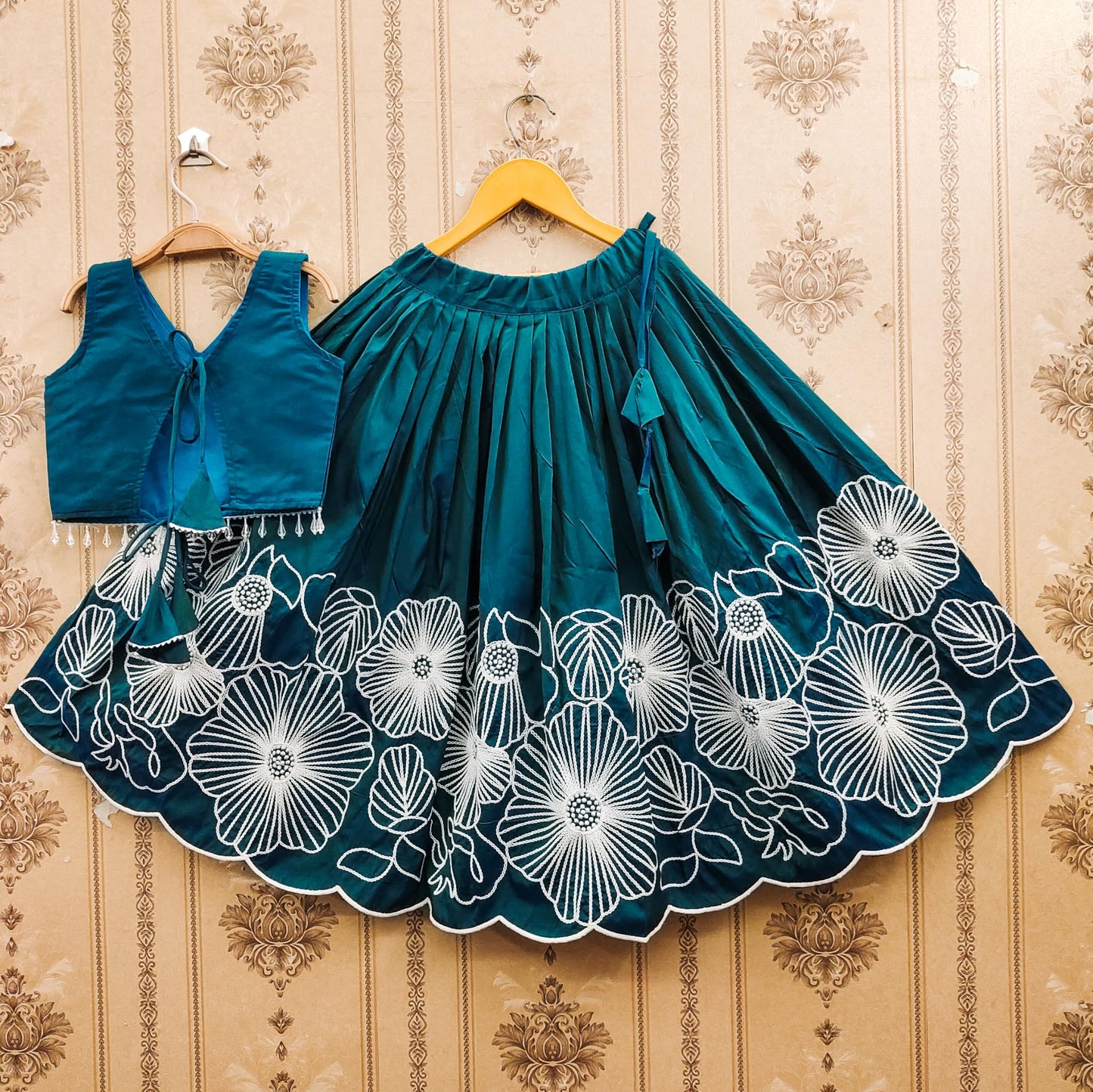 Helene Girls Embroidered Full Stitched Lehenga Choli with White Net Dupatta Set | Traditional Indian Ethnic Wear for Festivals & Weddings (Rama, 6-7 Years)