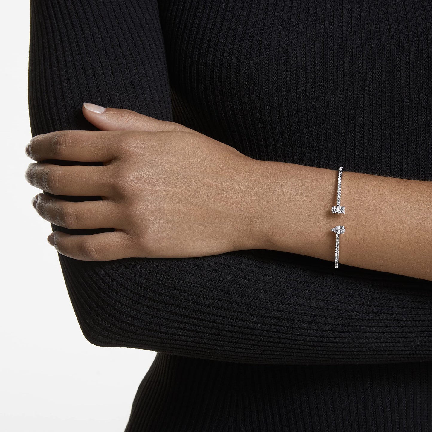 Attract Bangle, M, Crystal, Crystal