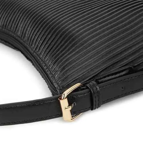 Fastrack Casual Shoulder Bag with Top Zipper Closure for Girls, Medium Size with Internal Zipper, Made with Premium Faux Leather, Versatile and Durable Design SaumyasStore