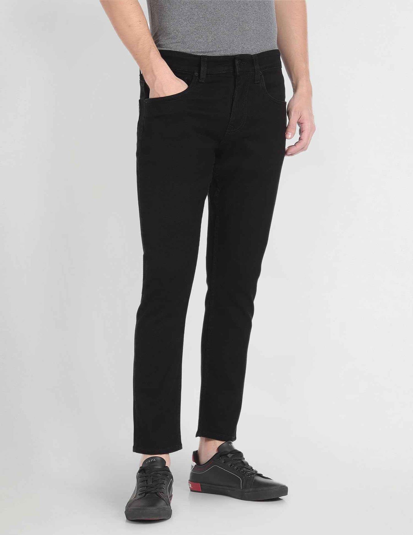 U.S. POLO ASSN. Men's Tapered Jeans (UDJENO1285 Black SaumyasStore