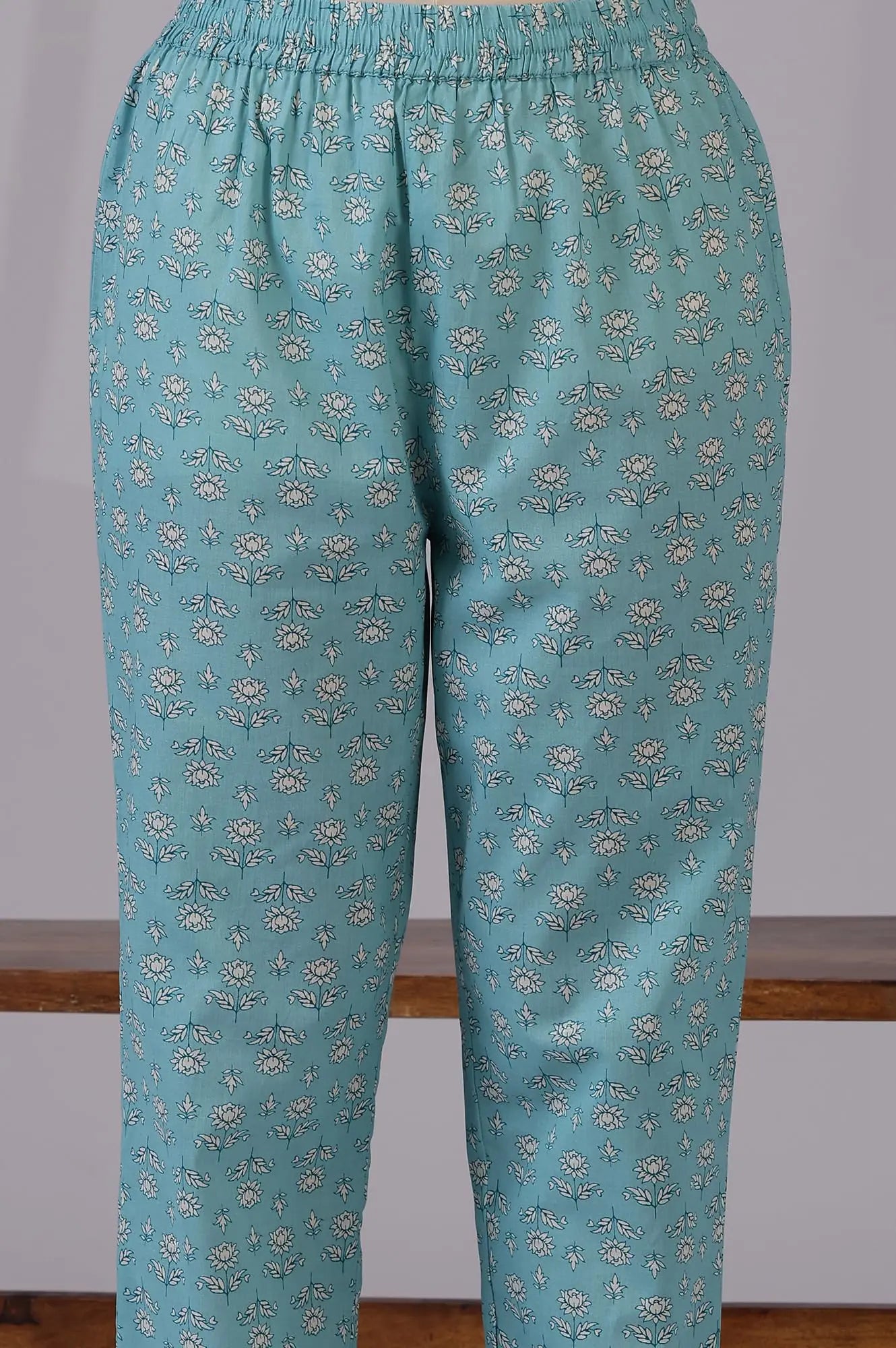 W for Woman Blue Floral Printed A-line Pure Cotton Kurta and Pants Co-ord Set (Size: L)-WS12335-123938 SaumyasStore