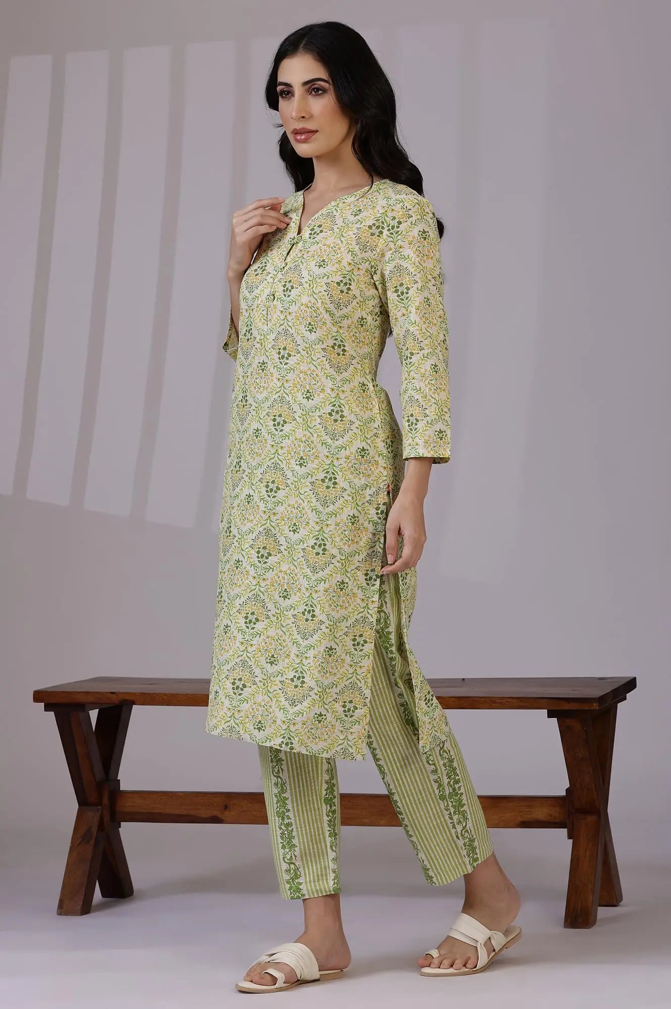 W for Woman Off-White Floral Printed Pure Cotton A-line Kurta and Pants Co-ord Set (Size: L)-WS12336-125449 SaumyasStore