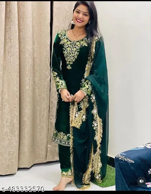 green Velevet sarara