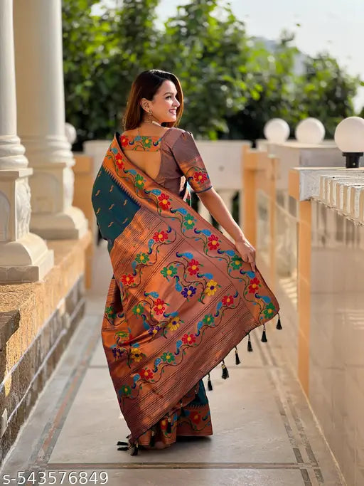 Women's Paithani Silk Zari Meenakari Weaving Saree With Contrast Blouse Piece