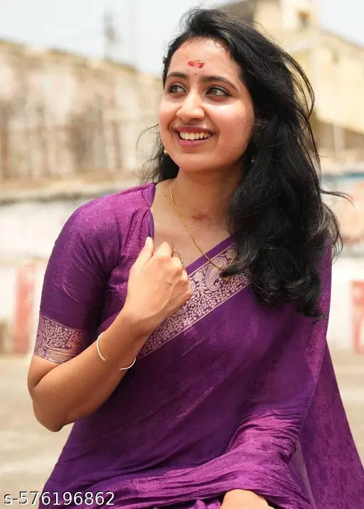 Pure Chifon Weaving Pattern Saree With Soft Banarasi Silk Blouse