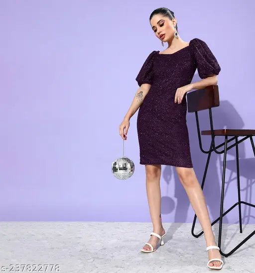 Women's Solid Round Neck Black Dresses