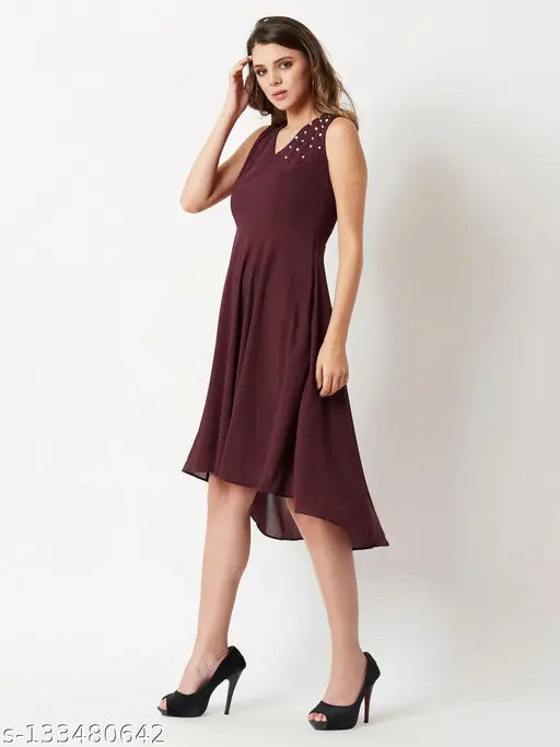 Miss Chase Women's Solid V-neck Maroon Dresses