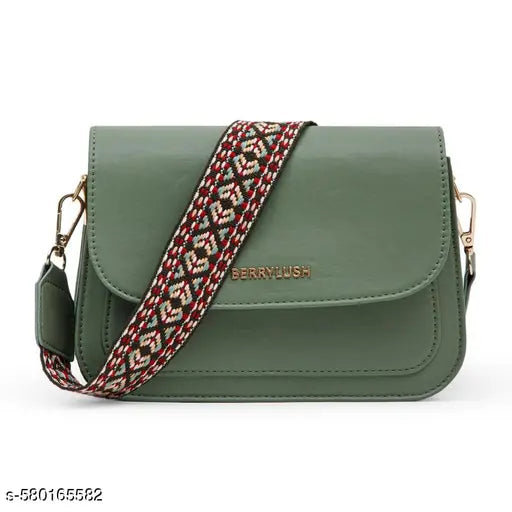 Berrylush Women Solid Green PU Detachable Sling Strap Geometric Pattern Structured Regular Sling Bag