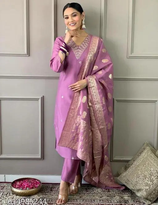 FESTIVLE WEARING KURTI