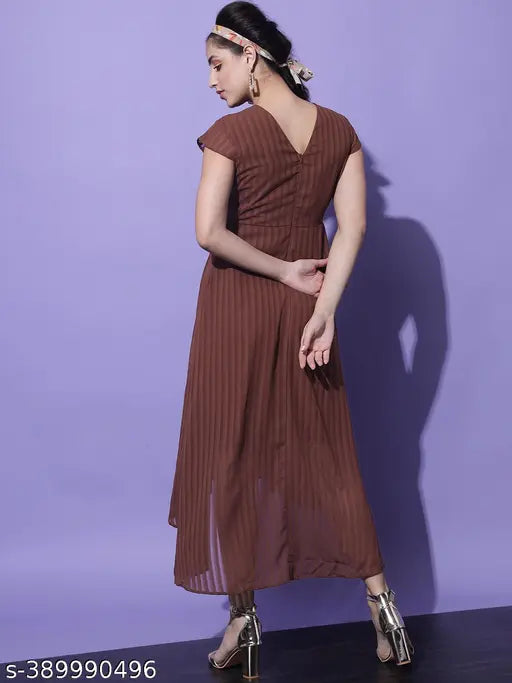 Slenor Women's Solid Round Neck Maroon Dresses