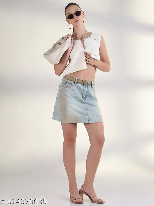 SHOWOFF Women's White V-Neck Solid Crop Top