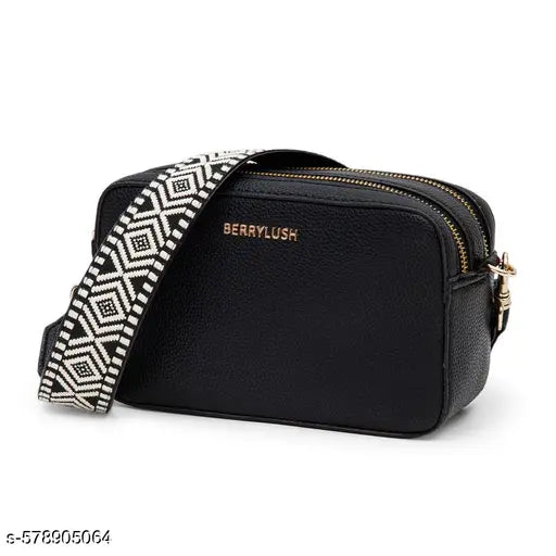 Berrylush Women Textured Black Synthetic Leather Geometric Non-detachable Strap Zipper-Up Small Sling Bag