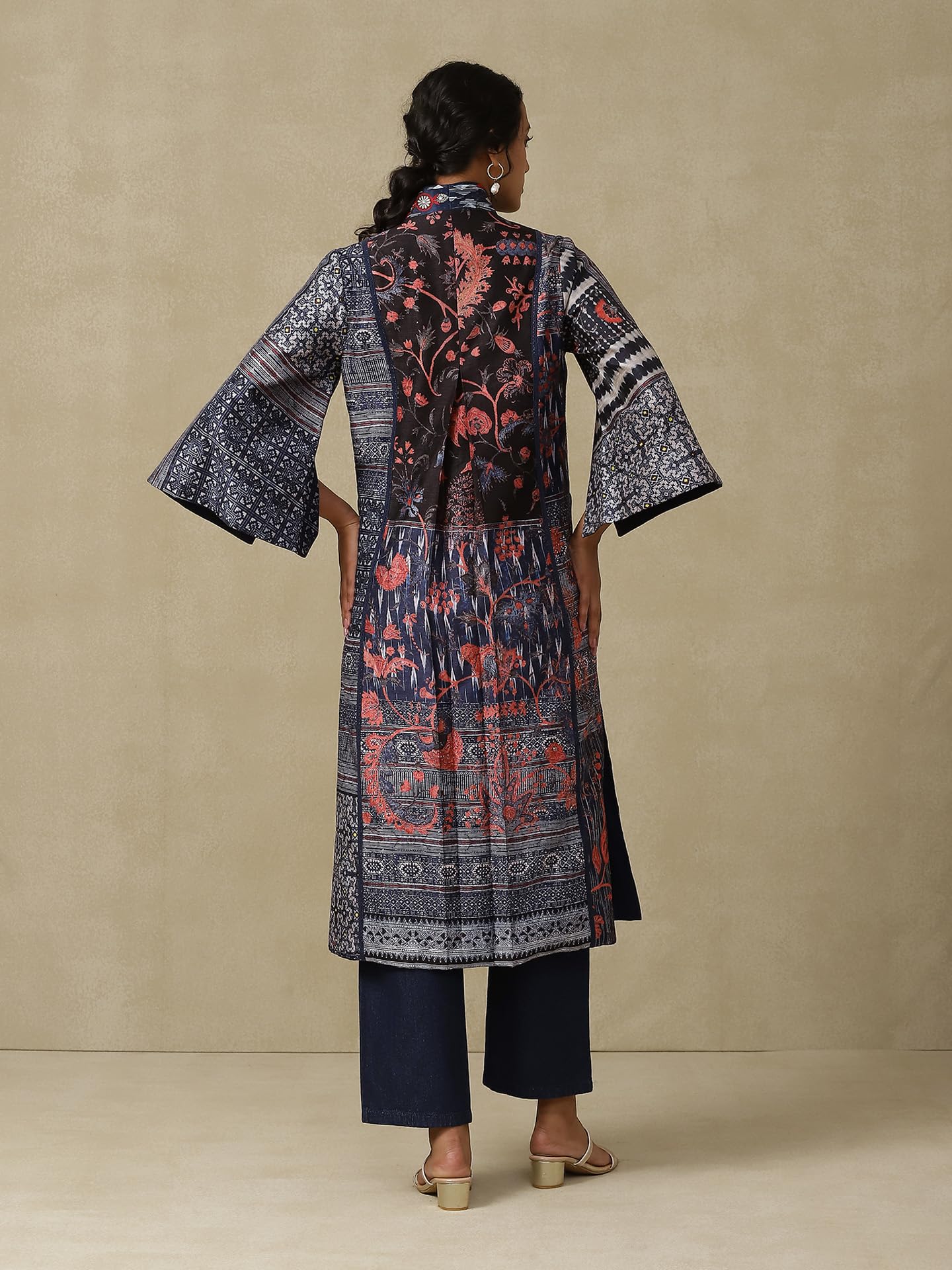 Aarke Ritu Kumar Indigo Printed Jacket - SaumyasStore